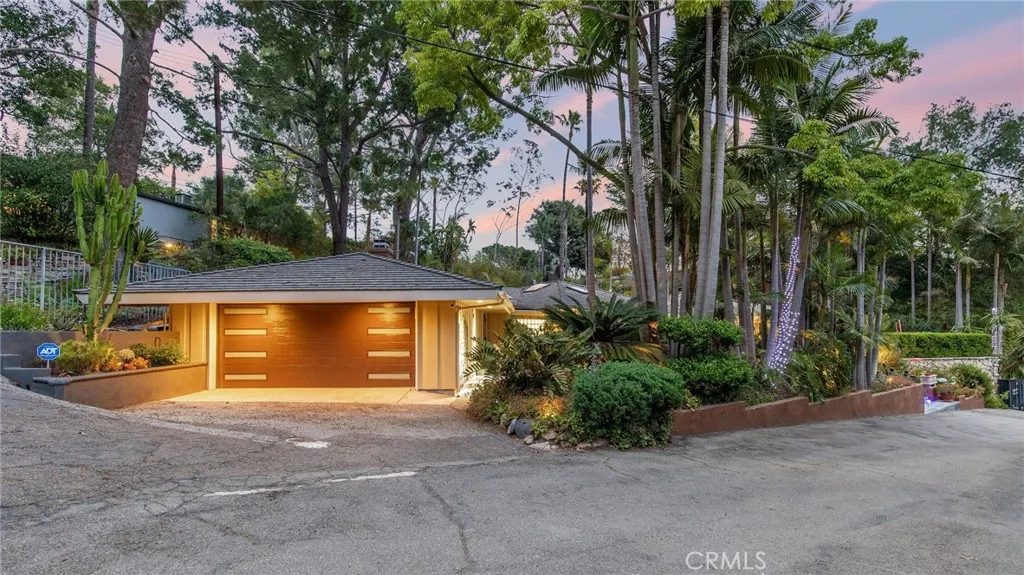 9885 Deerhaven Drive, North Tustin, California 92705 home-pic-37