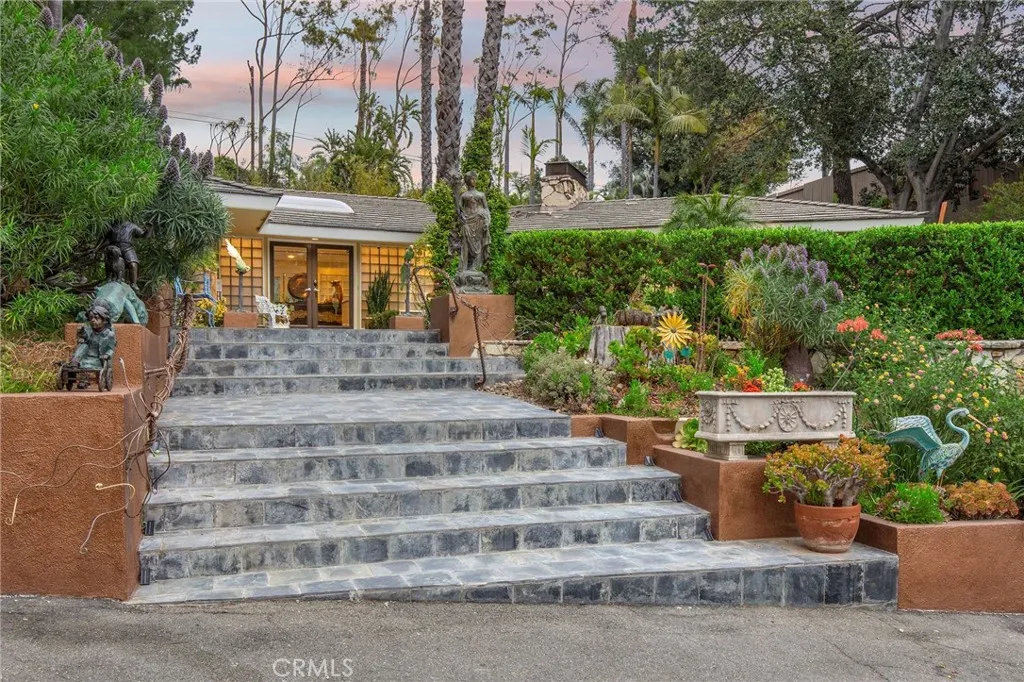 9885 Deerhaven Drive, North Tustin, California 92705 home-pic-34