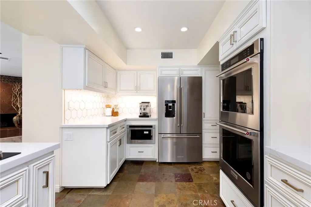 9885 Deerhaven Drive, North Tustin, California 92705 home-pic-9