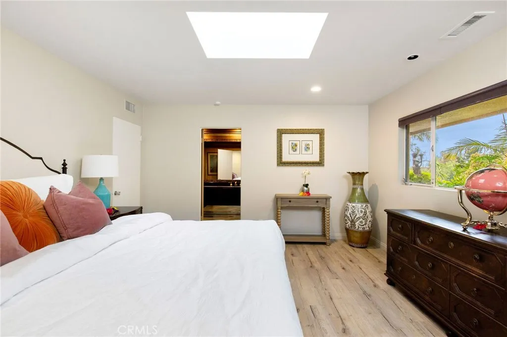 9885 Deerhaven Drive, North Tustin, California 92705 home-pic-13