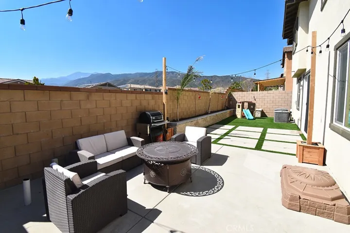 4978 Bushberry Avenue, Fontana, California 92336