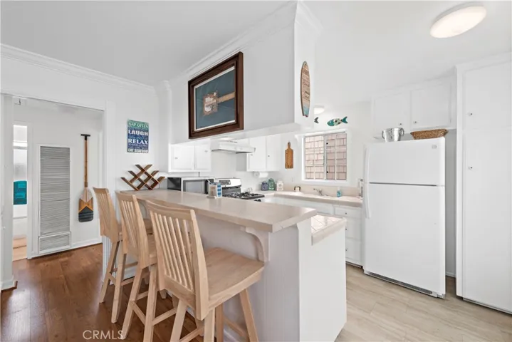 224 1/2 Amethyst Avenue, Newport Beach, California 92662