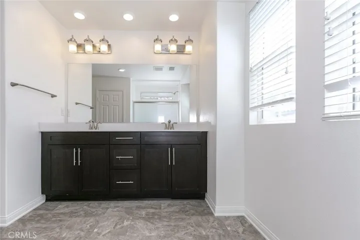 27488 Ginger Court, Saugus, California 91350