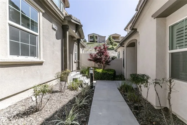 27488 Ginger Court, Saugus, California 91350