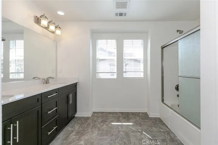 27488 Ginger Court, Saugus, California 91350