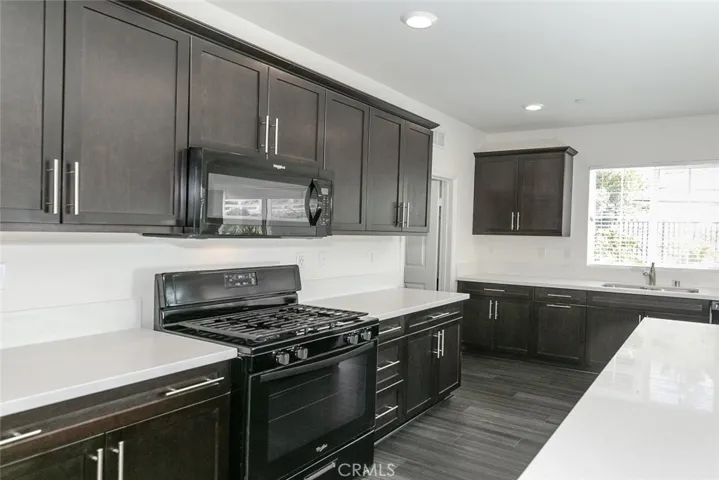 27488 Ginger Court, Saugus, California 91350