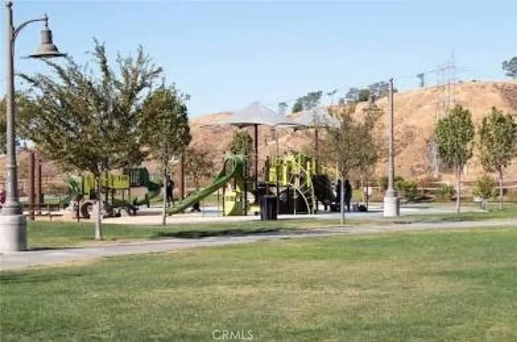 27488 Ginger Court, Saugus, California 91350