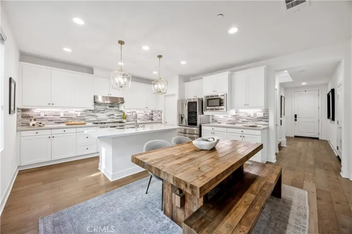 1253 Viejo Hills Drive, Lake Forest, California 92610