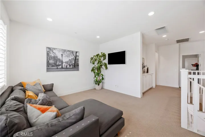 1253 Viejo Hills Drive, Lake Forest, California 92610