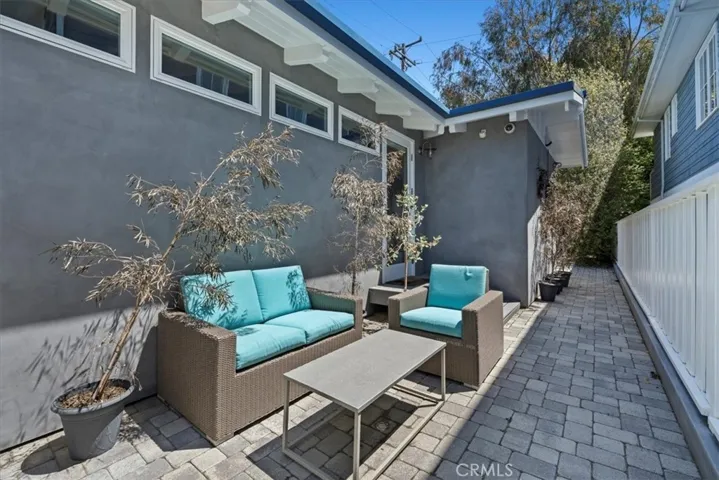 2616 Pine Ave, Manhattan Beach, California 90266