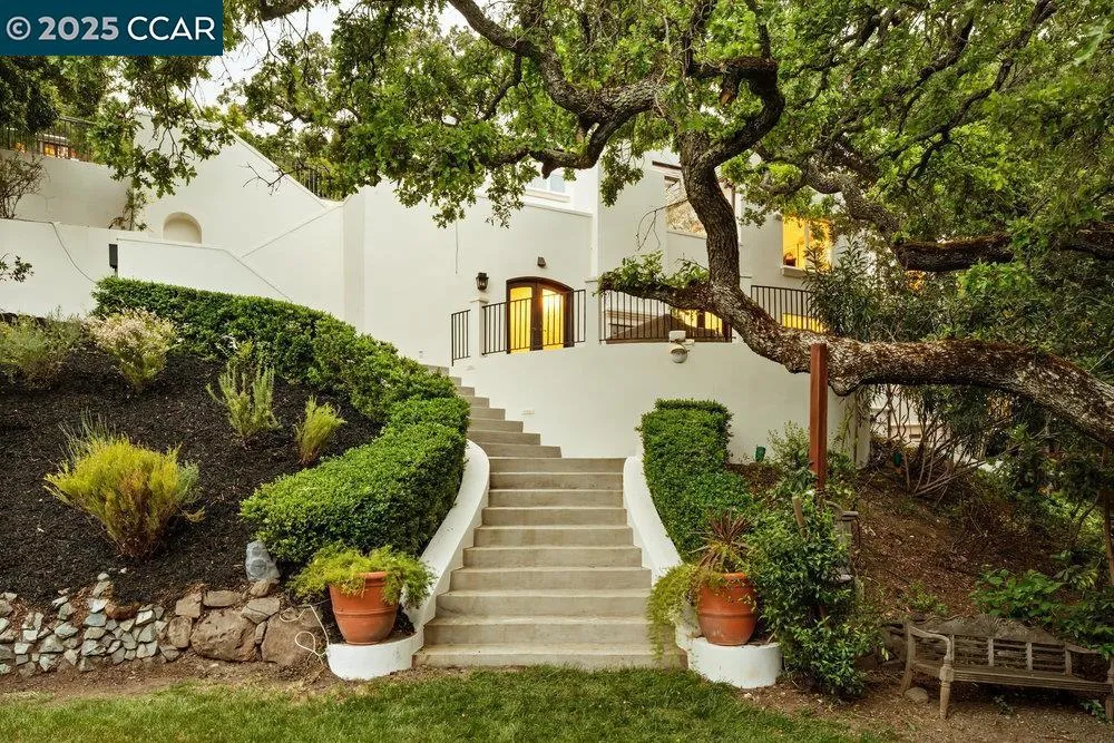 1720 Toyon Rd, Lafayette, California 94549 home-pic-2