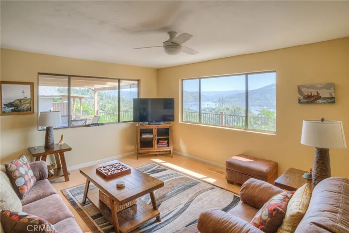 6383 Woodman Drive, Oroville, California 95966