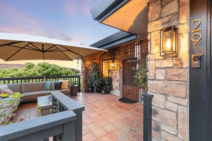 29 Kirkwood Way, San Carlos, California 94070