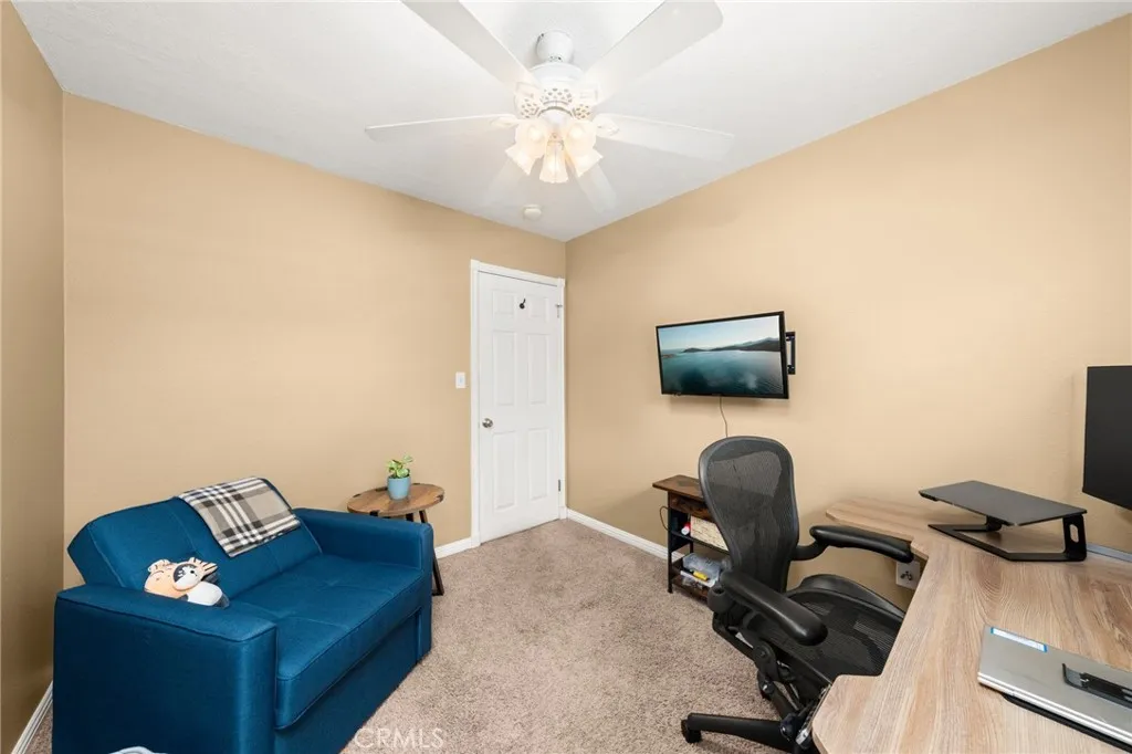 8757 San Vicente Avenue, Riverside, California 92503 home-pic-23