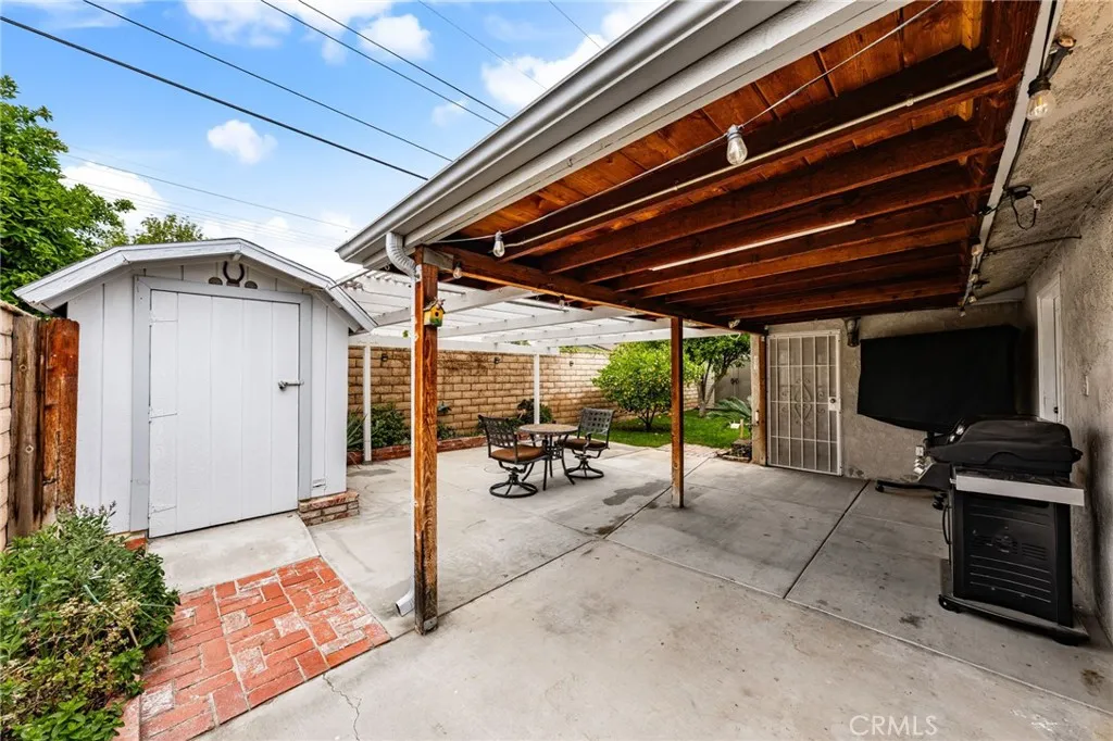 8757 San Vicente Avenue, Riverside, California 92503 home-pic-32