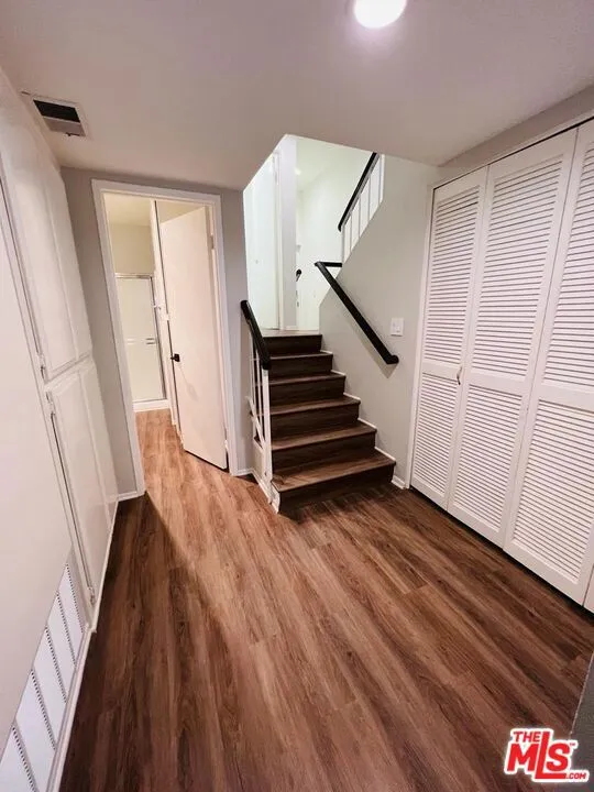 1925 S Beverly Glen Boulevard 40, Los Angeles, California 90025 home-pic-37