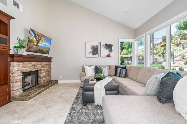 24661 Las Patranas, Yorba Linda, California 92887
