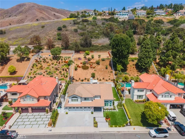 24661 Las Patranas, Yorba Linda, California 92887