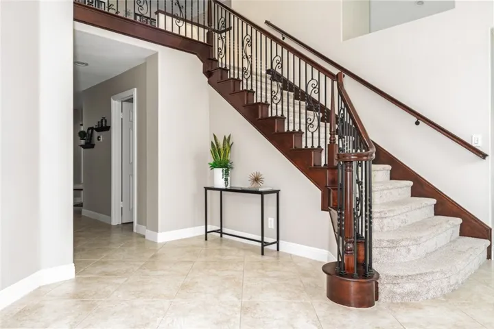 24661 Las Patranas, Yorba Linda, California 92887