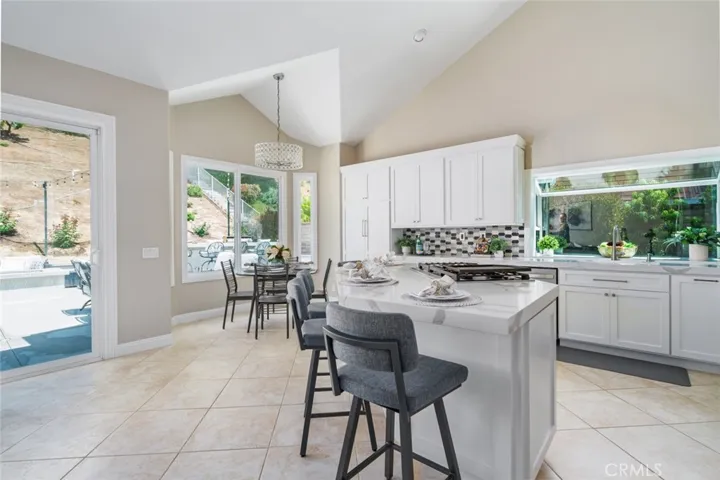 24661 Las Patranas, Yorba Linda, California 92887