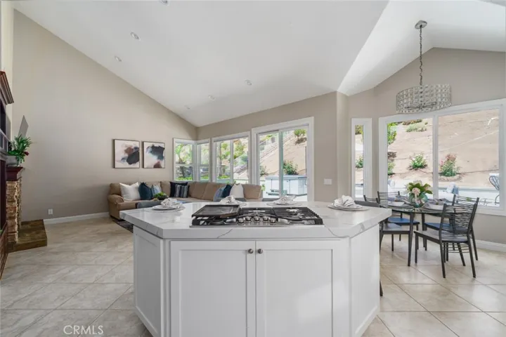 24661 Las Patranas, Yorba Linda, California 92887