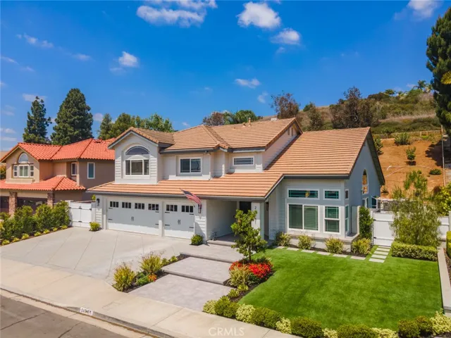 24661 Las Patranas, Yorba Linda, California 92887