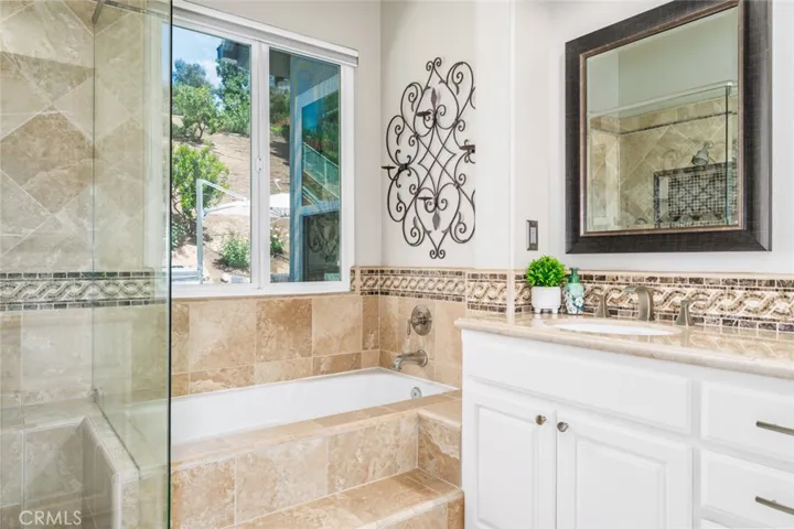 24661 Las Patranas, Yorba Linda, California 92887