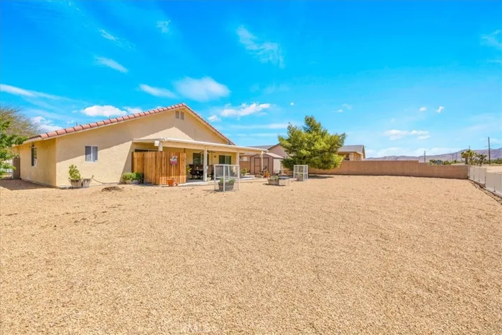 57271 Dumosa Court, Yucca Valley, California 92284