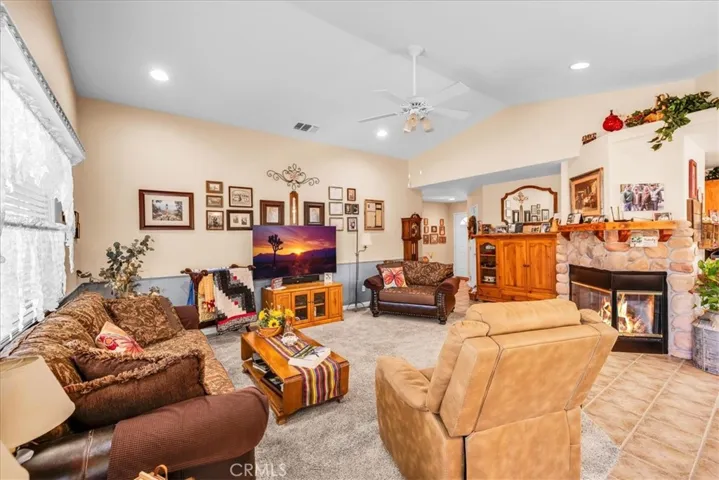 57271 Dumosa Court, Yucca Valley, California 92284