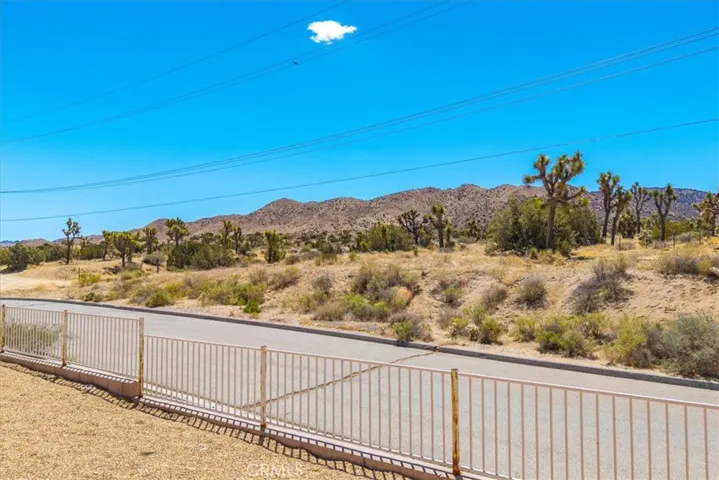 57271 Dumosa Court, Yucca Valley, California 92284