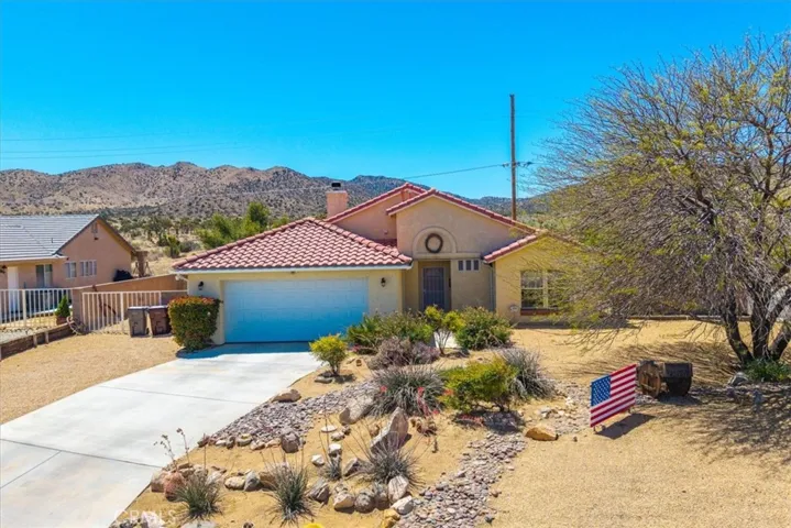 57271 Dumosa Court, Yucca Valley, California 92284