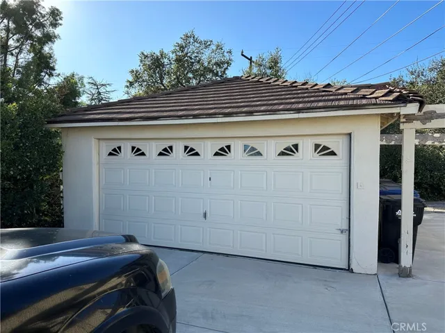 5117 Caroli Lane, La Canada Flintridge, California 91011