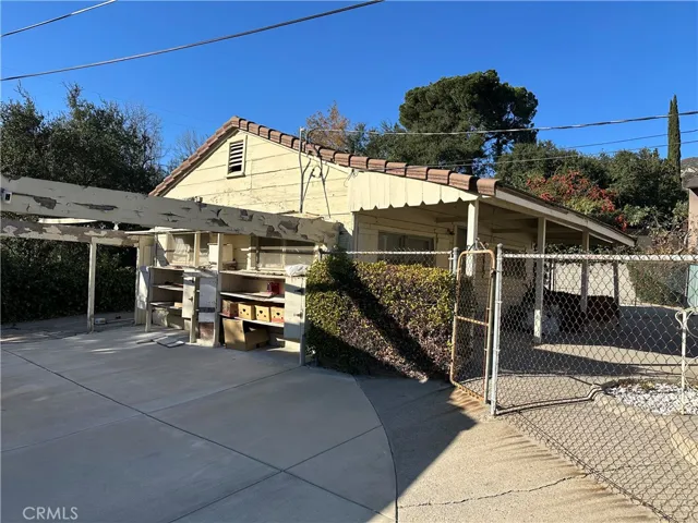 5117 Caroli Lane, La Canada Flintridge, California 91011