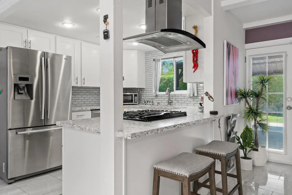 1983 N Whitewater Club Drive, Palm Springs, California 92262 home-pic-15