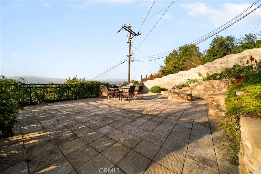 2450 Cameron Avenue, Covina, California 91724 home-pic-50