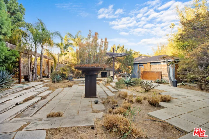 717 California Avenue, Venice, California 90291