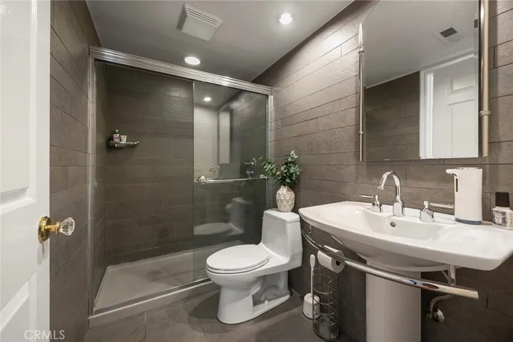 2279 Ardemore Drive, Fullerton, California 92833