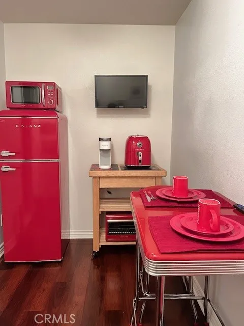 8418 Lourenco Lane, Eastvale, California 92880 home-pic-11