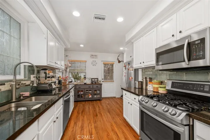 12343 Rives Avenue, Downey, California 90242