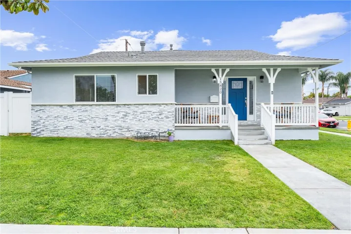 15820 Leffingwell Road, Whittier, California 90604