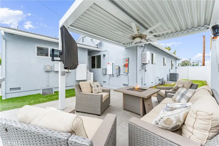 15820 Leffingwell Road, Whittier, California 90604