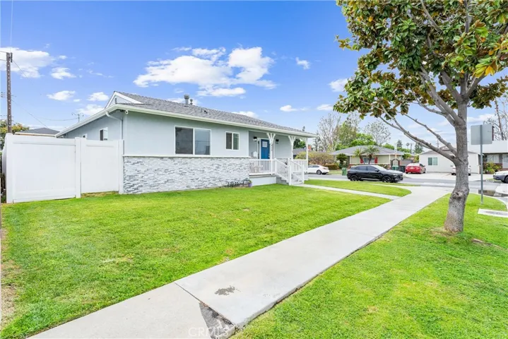 15820 Leffingwell Road, Whittier, California 90604