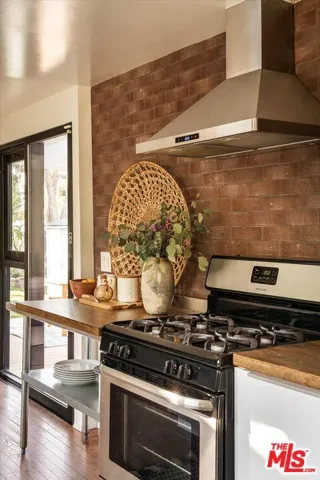 2315 Glover Place, Los Angeles, California 90031