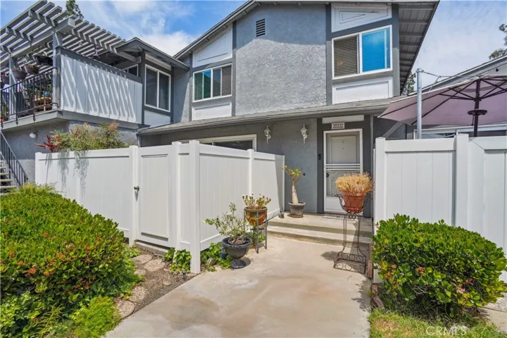 20332 Flower Gate Lane 7, Yorba Linda, California 92886