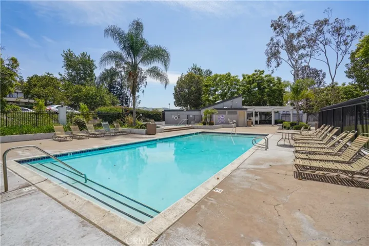 20332 Flower Gate Lane 7, Yorba Linda, California 92886