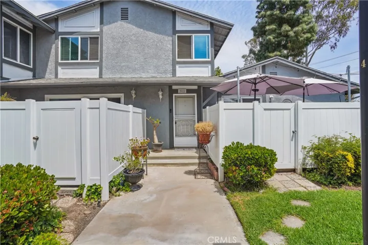 20332 Flower Gate Lane 7, Yorba Linda, California 92886