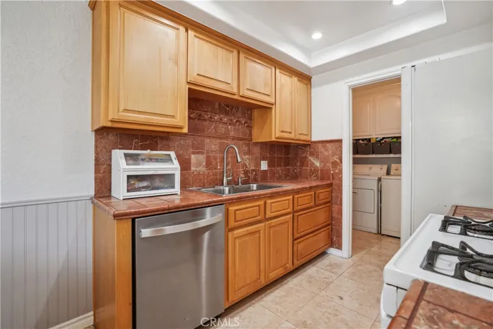 20332 Flower Gate Lane 7, Yorba Linda, California 92886