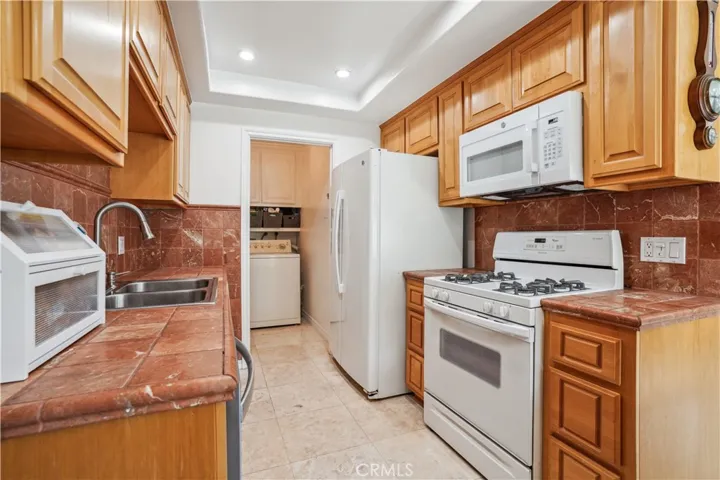 20332 Flower Gate Lane 7, Yorba Linda, California 92886