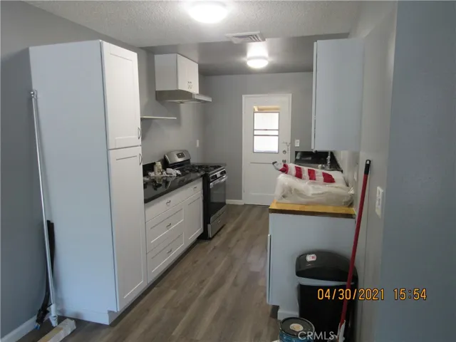 150 E Lakeshore Drive 79, Lake Elsinore, California 92530