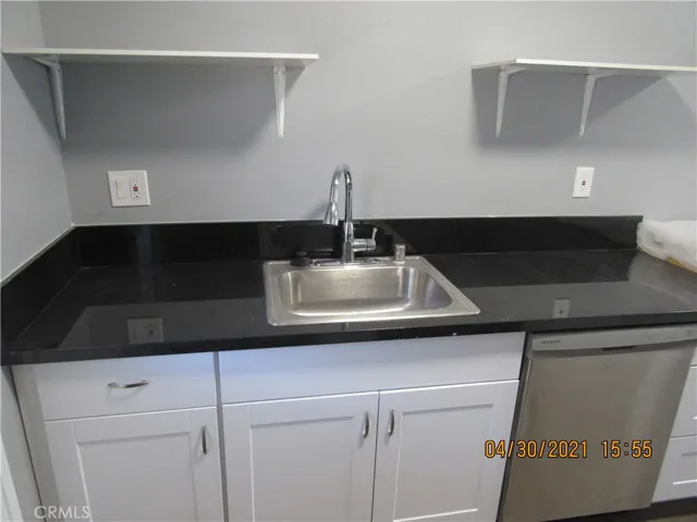 150 E Lakeshore Drive 79, Lake Elsinore, California 92530